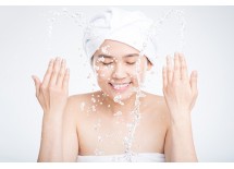 Sữa rửa mặt dưỡng da ngừa mụn SH today